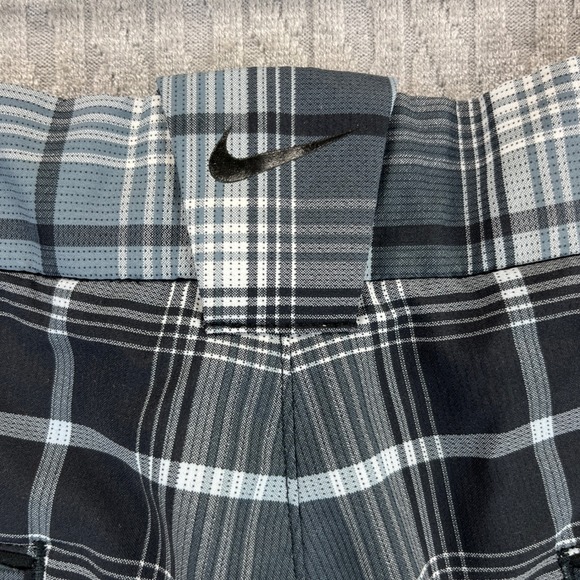 Nike‎ Golf performance shorts Men 32 Dri-FIT Plaid Lightweight Athletic sports - Picture 1 of 9